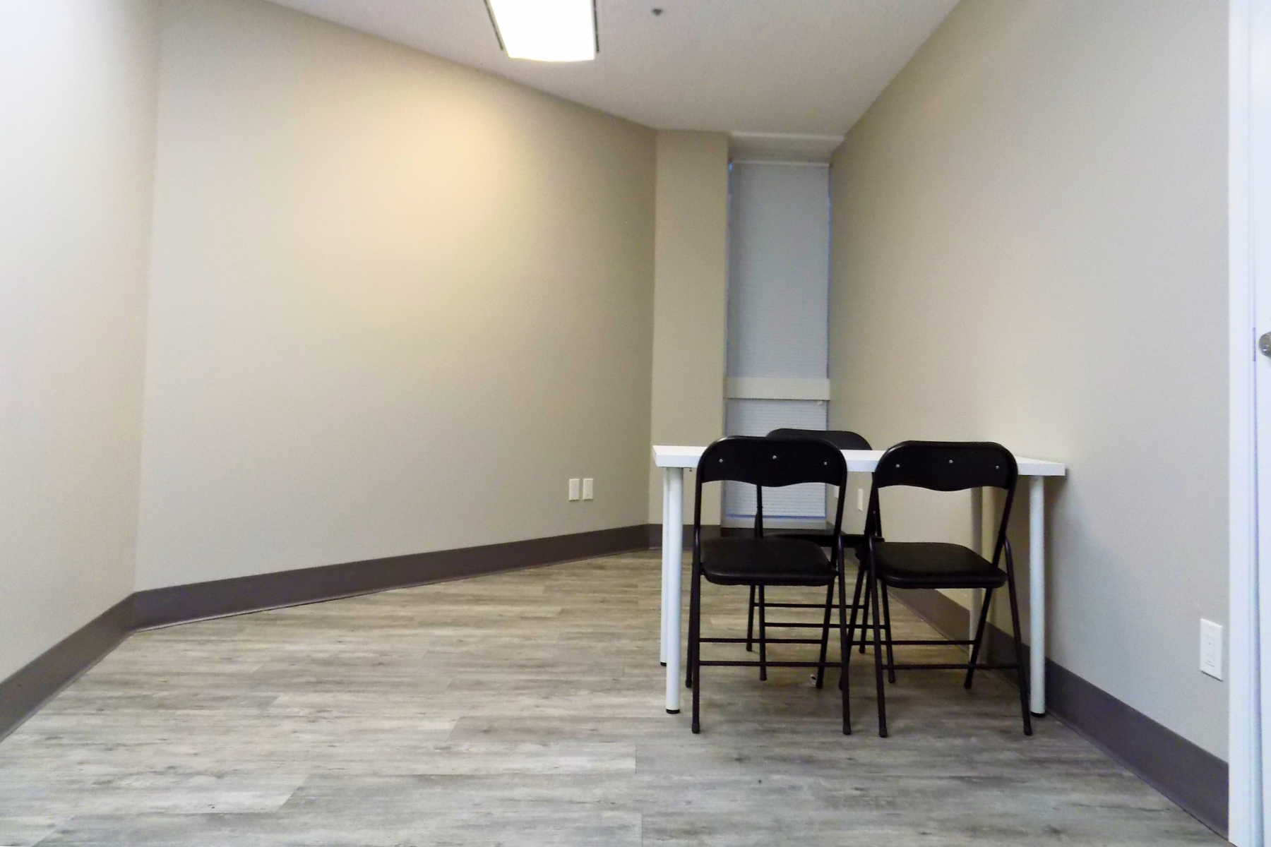9804 100 Avenue - 232