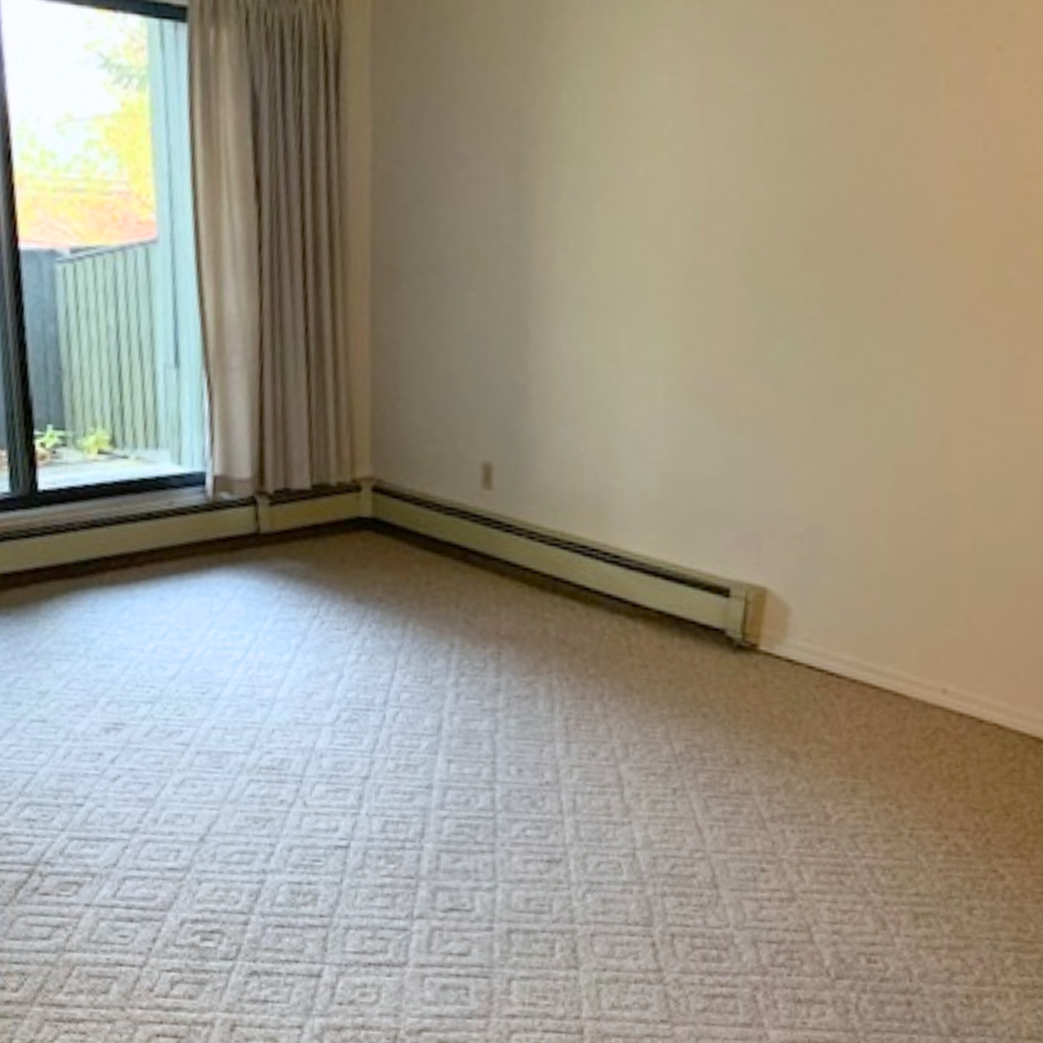 10601 100 Street - 324